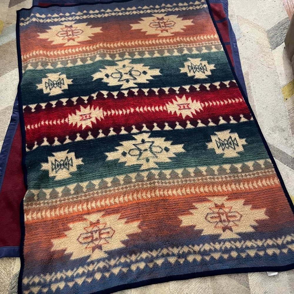Vtg Biederlack Southwest Aztec Fleece Blanket Multicolor Reversible 50x70”